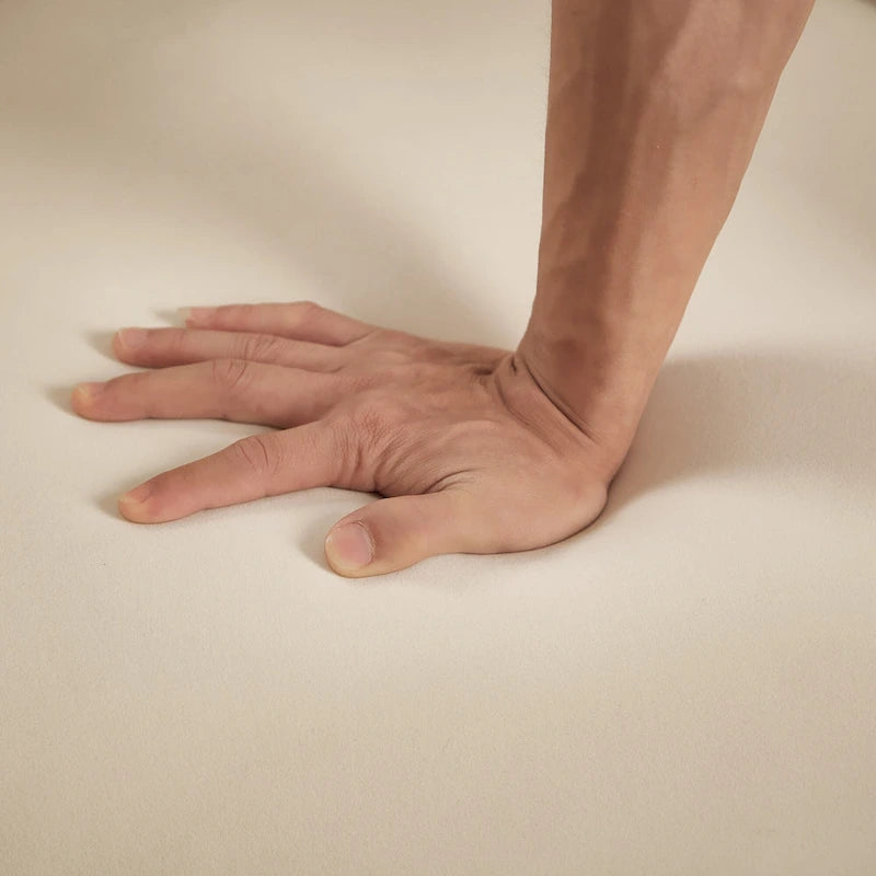 Fauteuil d'appoint avec pied en métal doré-12