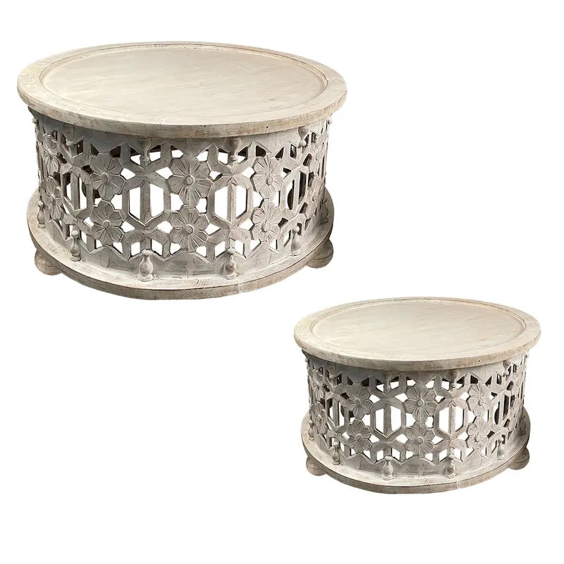 Ensemble de deux tables basses rondes en bois de 76 cm (30 pouces), décor floral sculpté, blanc antique