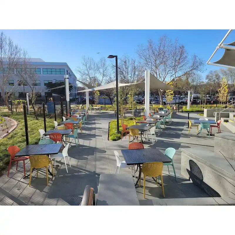 Chaise de jardin moderne en plastique empilable, sans accoudoirs, avec dossier à pois, idéale pour l'intérieur ou l'extérieur. Protection UV. Convient pour le jardin, la terrasse ou les repas en intérieur ou en extérieur.-15